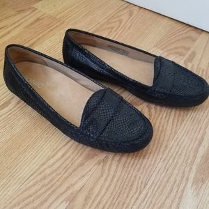 Vionic Larrun Loafers